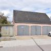carport (links van het garagegebouw